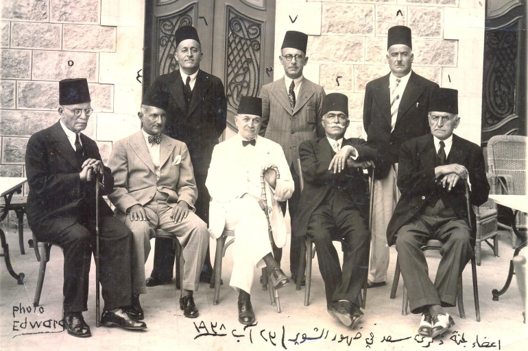 A photo of Haqqi al-Azm and other prominent Arab politicans
