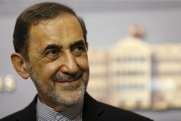 Висш служител на Иран казва, че ОАЕ може да „дестабилизира“ сигурността на спорните острови