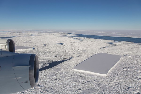 Антарктическият морски лед достига „рекордно ниска“ зона на покритие, показват нови данни
