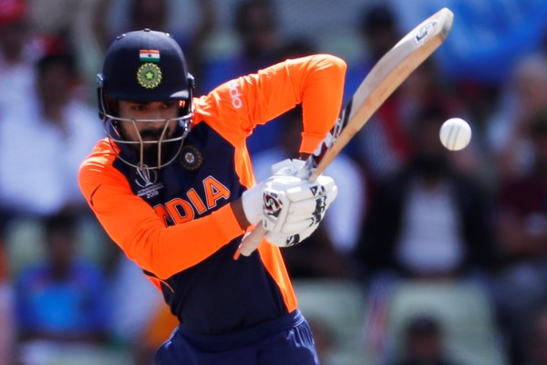 Рахул отново във форма, Ашвин отпадна като името на Индия в отбора за Световното първенство по крикет