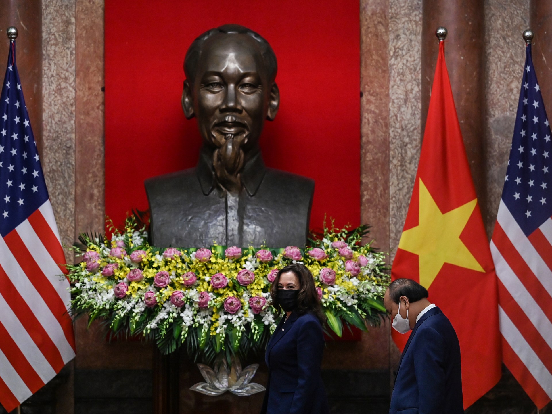 El presidente estadounidense Biden visita Vietnam: ¿enemigos en tiempos de guerra para socios de alto rango?  |  noticias politicas