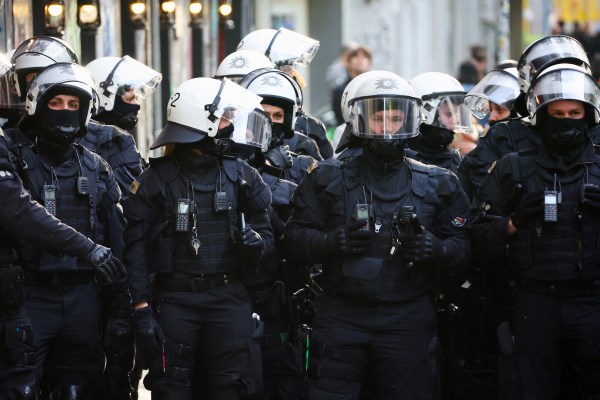 Над 200 арестувани в Германия след насилие по време на събитие на еритрейската диаспора