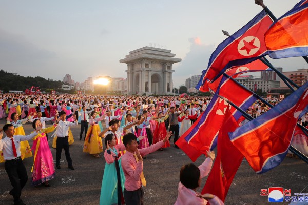 Висши китайски официални лица ще се присъединят към честванията на основаването на Северна Корея