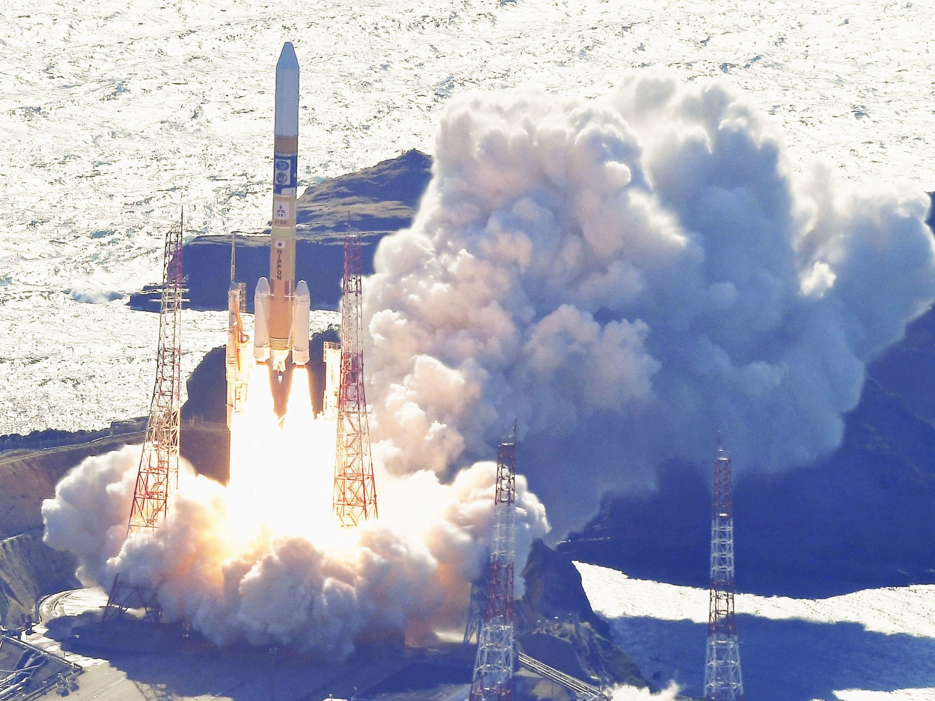 Japan launches rocket carrying ‘Moon Sniper’ lunar lander