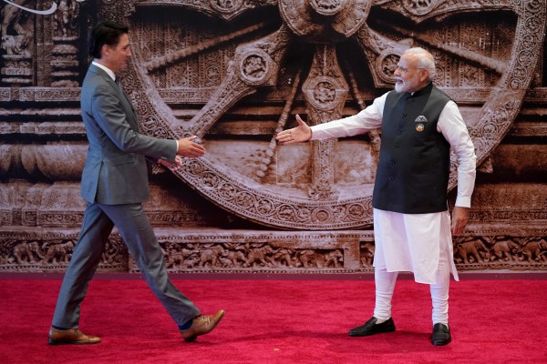 Канада обяви, че ще отложи търговската мисия в Индия през