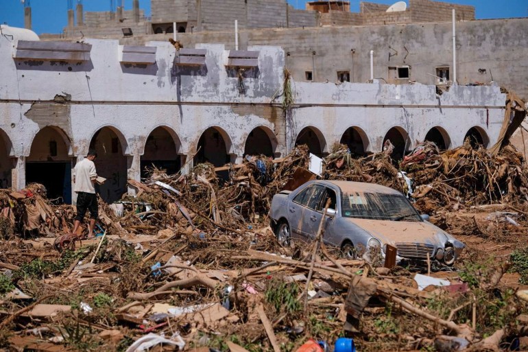 Il bilancio delle vittime dell’alluvione di Derna in Libia potrebbe raggiungere 20.000: sindaco