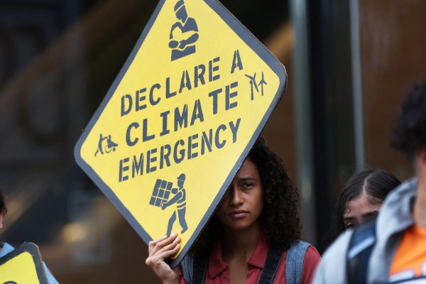 Протестиращите срещу климата са готови да излязат на улицата в