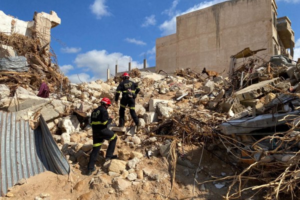 „Катастрофа с епични размери“: Либийският прокурор разследва смъртоносно срутване на язовирна стена