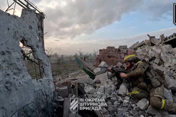 Русия отрича твърденията, че Украйна си е върнала село Андриевка близо до Бахмут