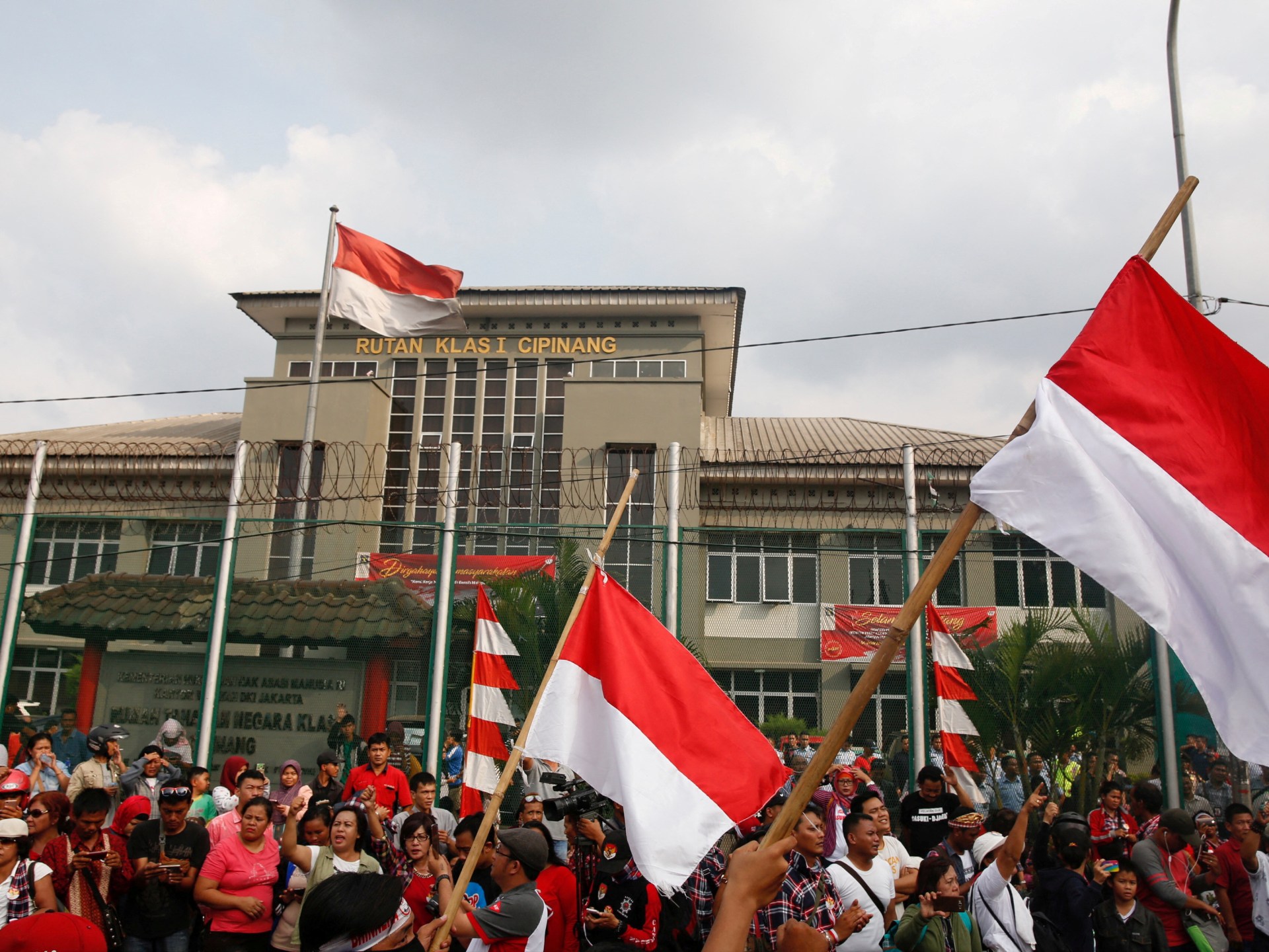 Indonesia memenjarakan seorang wanita atas tuduhan penistaan ​​​​agama atas video makanan TikTok |  Berita Pengadilan