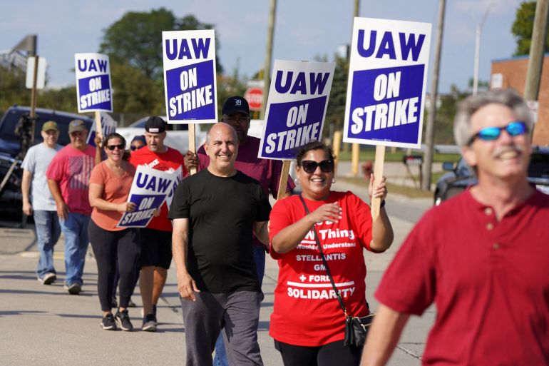 Striking US autoworkers on a picket line