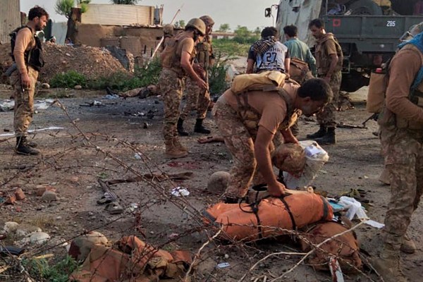 Четирима войници, 12 бойци на TTP бяха убити в северозападен Пакистан