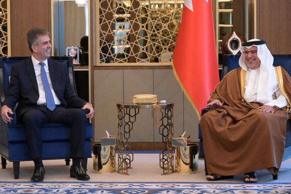 Външният министър на Израел се споразумя с бахрейнския си колега
