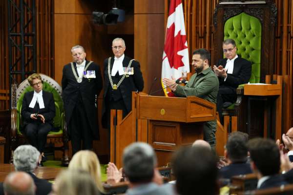 Говорителят на Камарата на общините на Канада се извини за