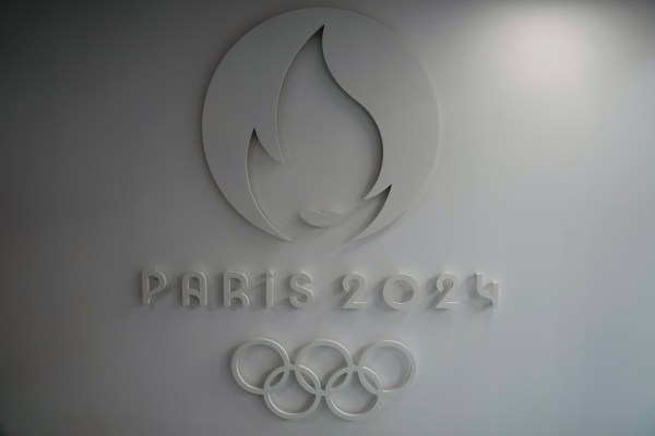 МОК позволява на участниците в Олимпийските игри в Париж да носят хиджаб в селото на спортистите
