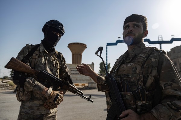 Продължаващите битки които избухнаха между арабските племенни милиции и членове