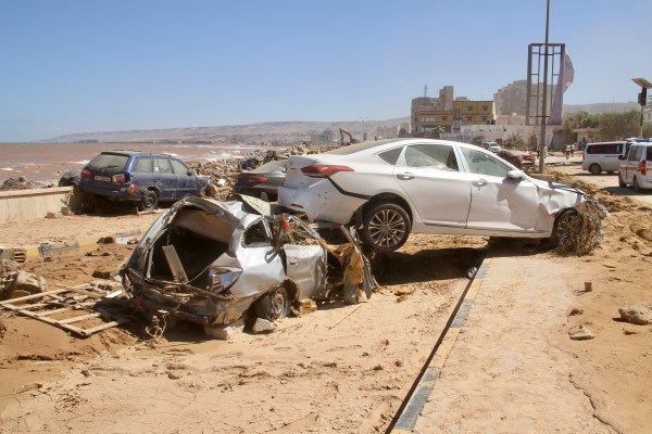 Природно бедствие или причинено от човека, защо Либия беше толкова уязвима от наводнения?