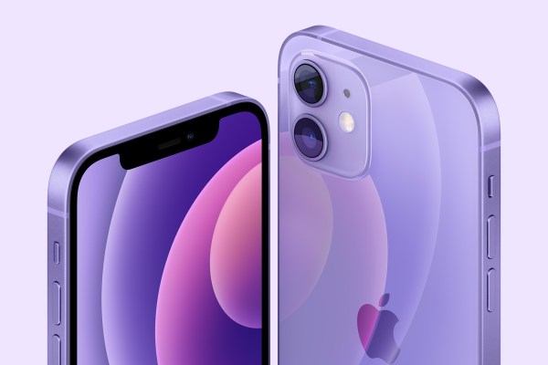 Apple ще актуализира iPhone 12 във Франция след опасения относно радиацията