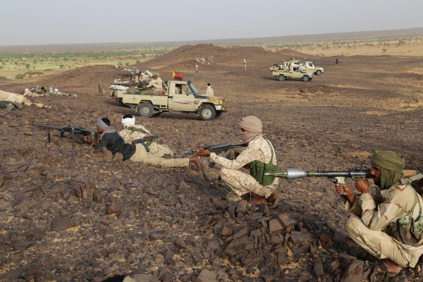 Бунтовниците туареги твърдят, че контролират град в северната част на Мали след седмици битки