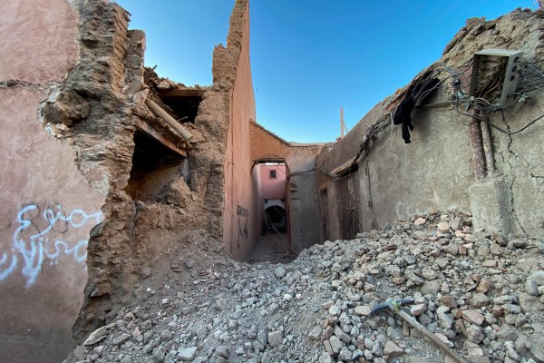 „Мисли и молитви“: Светът реагира на опустошителното земетресение в Мароко