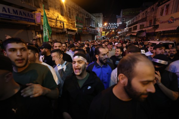 Силите за сигурност в Рамала използваха сълзотворен газ и зашеметяващи