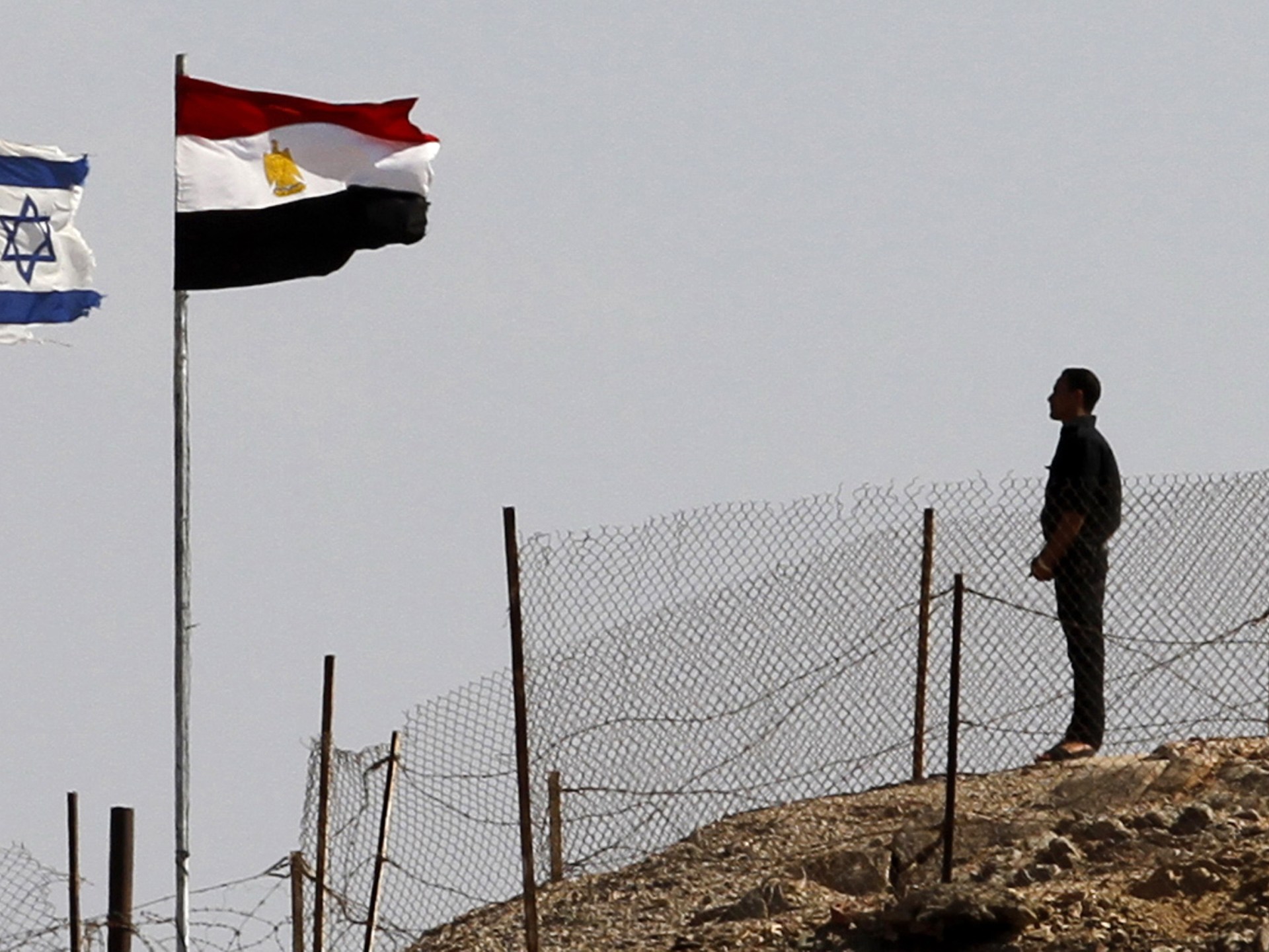 Mısır’ın İsrail sınırı yakınındaki Taba beldesine füze düştü  İsrail-Filistin çatışmasıyla ilgili haberler