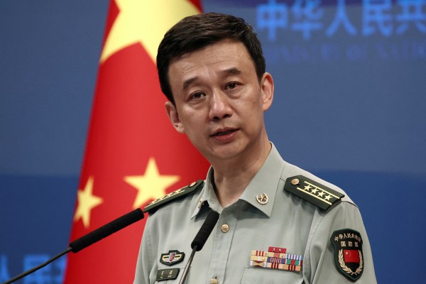 Китайското министерство на отбраната разкритикува доклад от Пентагона в Съединените