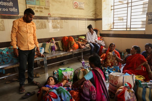 Дванадесет бебета починаха за един ден в болница в индийския