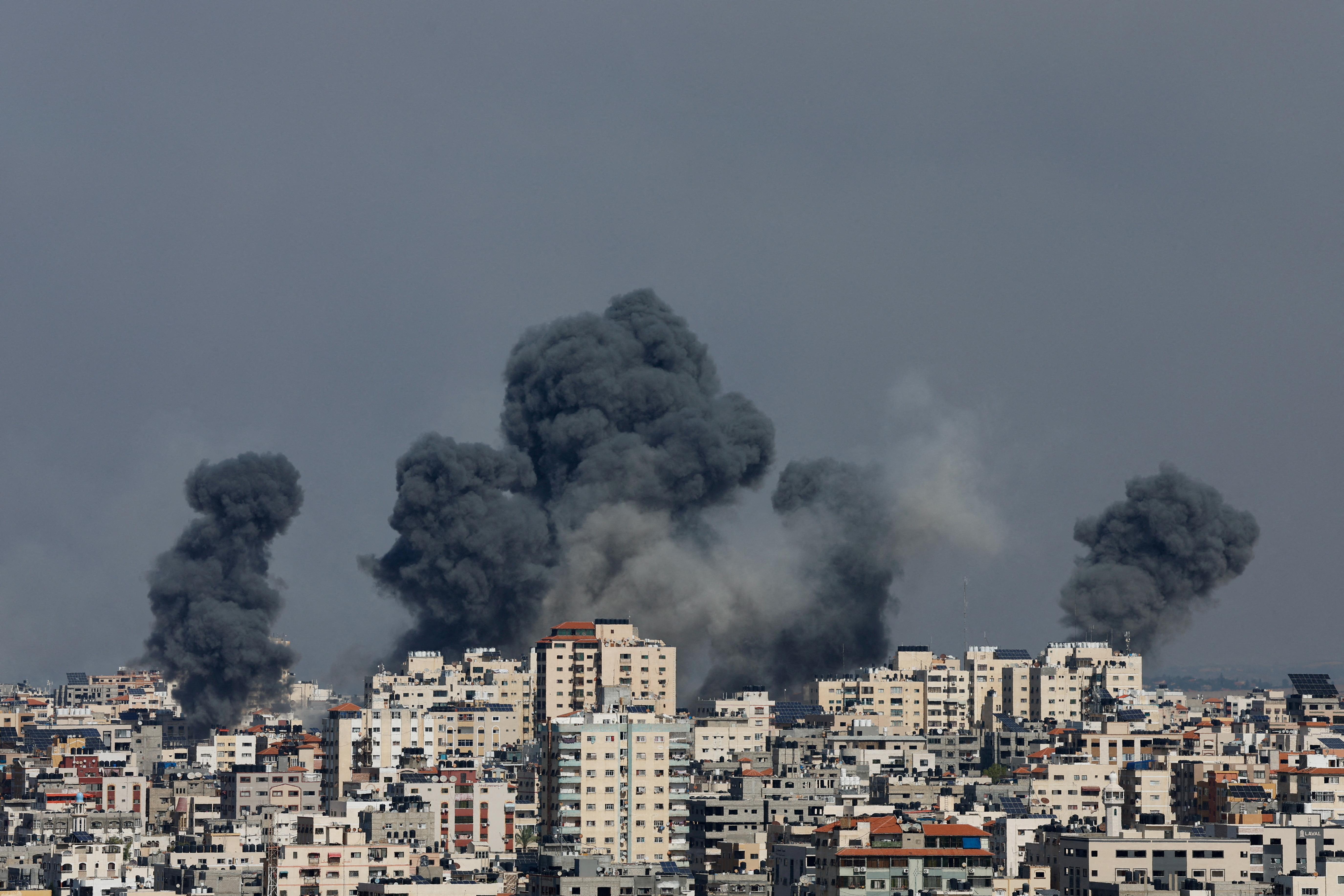 Israel strikes Gaza tower as death tolls jump after Hamas attack thumbnail