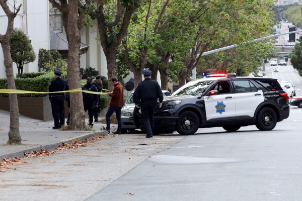 Полицията в Сан Франциско застреля шофьора на автомобил който се