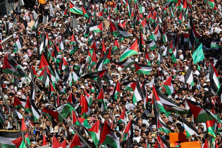 Jordanians gather to express solidarity with Palestinians in Gaza