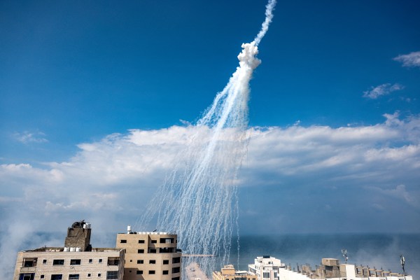 Израел е използвал бял фосфор в продължаващите си военни операции