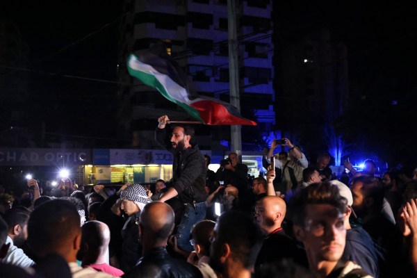 Хиляди протестиращи излязоха по улиците в Близкия изток и Северна
