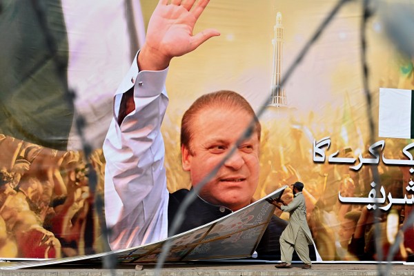 Наваз Шариф три пъти избиран бивш министър председател на Пакистан се
