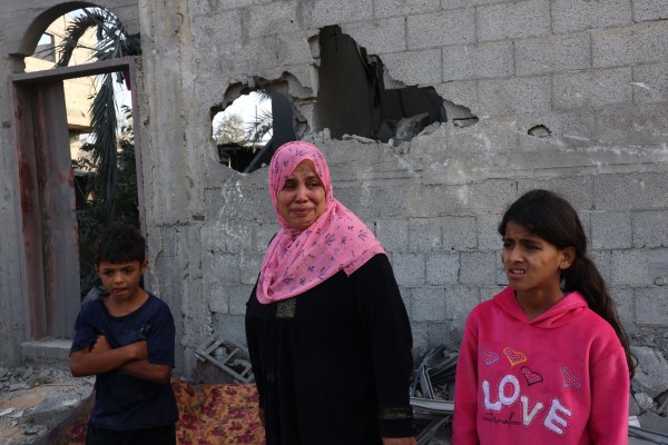 Въздушните удари на Израел през нощта убиха най-малко 55 души