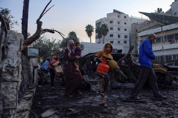 Десет дни след бруталната война на Израел срещу Газа няколко