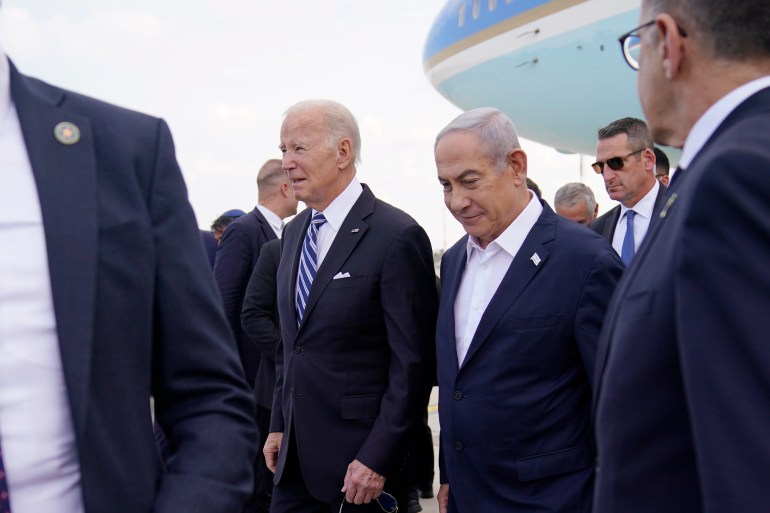 Il presidente Joe Biden viene accolto dal primo ministro israeliano Benjamin Netanyahu