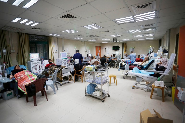 There are 24 kidney dialysis machines for 300 patients in Al-Aqsa Martyrs Hospital 