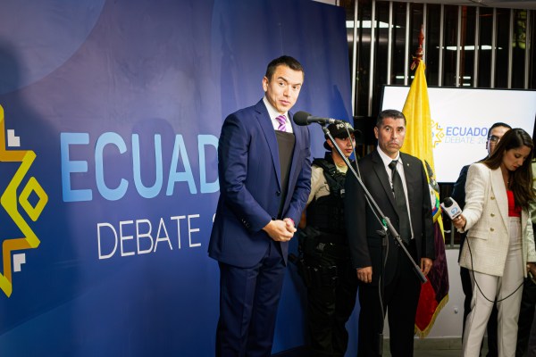 Кито Еквадор – Последните двама кандидати за президент на Еквадор