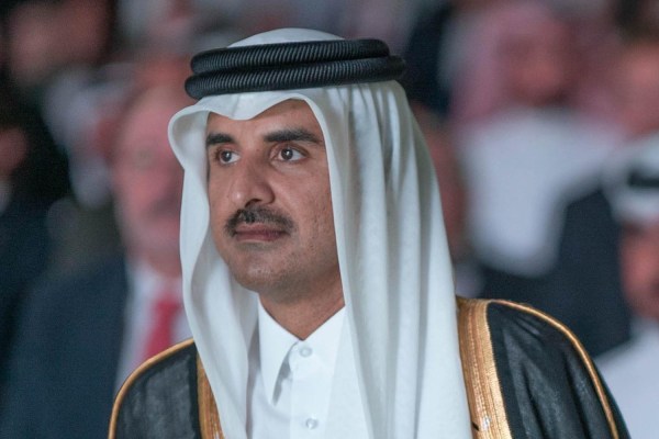 Емирът на Катар призова международната общност да ограничи Израел в