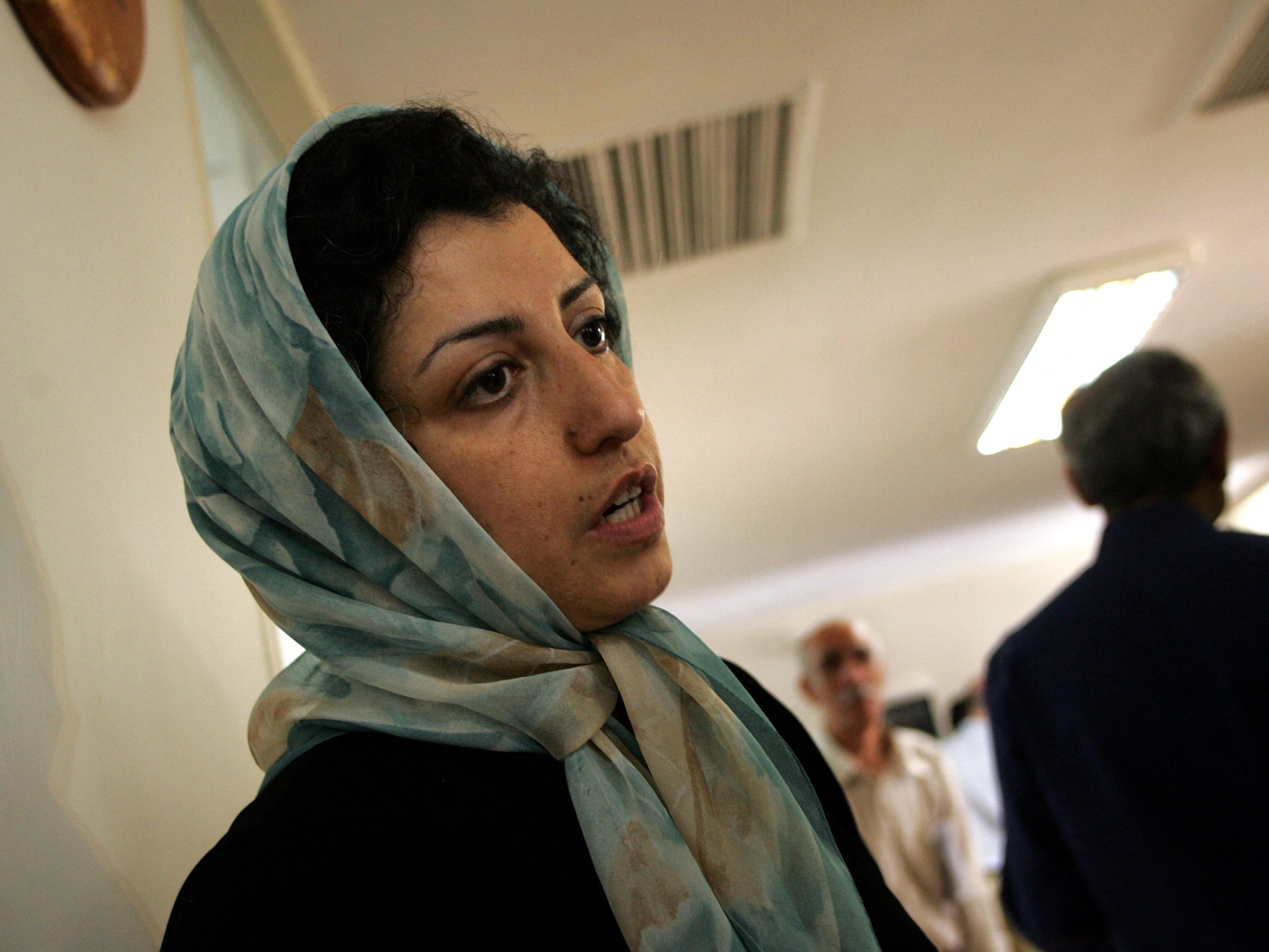 Hvem er Narges Mohammadi, vinner av Nobels fredspris?  |  Nyheter om kvinners rettigheter