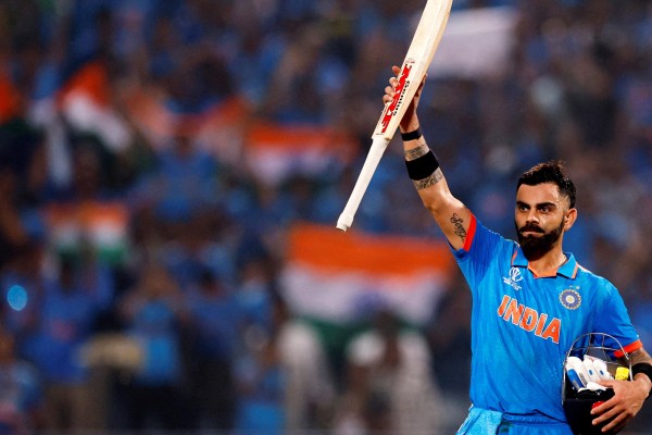 Мумбай Индия –  Докато индийският отбор по крикет се мести