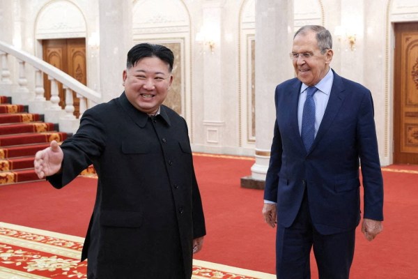 Северна Корея доставя боеприпаси на Русия за използване във войната