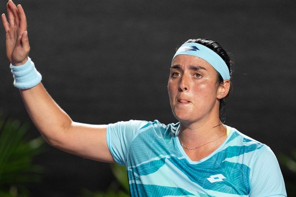 Тунизийската тенис звезда Ons Jabeur каза че ще дари част