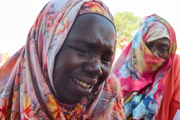 Силите за бърза подкрепа на Судан RSF обсадиха лагер за