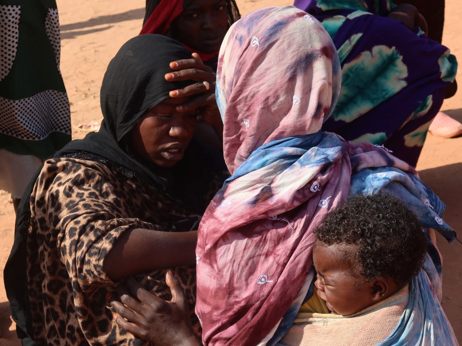 Sudanese assist staff threat ‘kidnapping and rape’, consultants warn |  Capabilities
