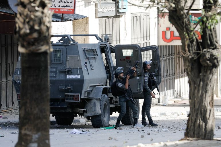 Le forze israeliane uccidono otto palestinesi nei raid nella Cisgiordania occupata
