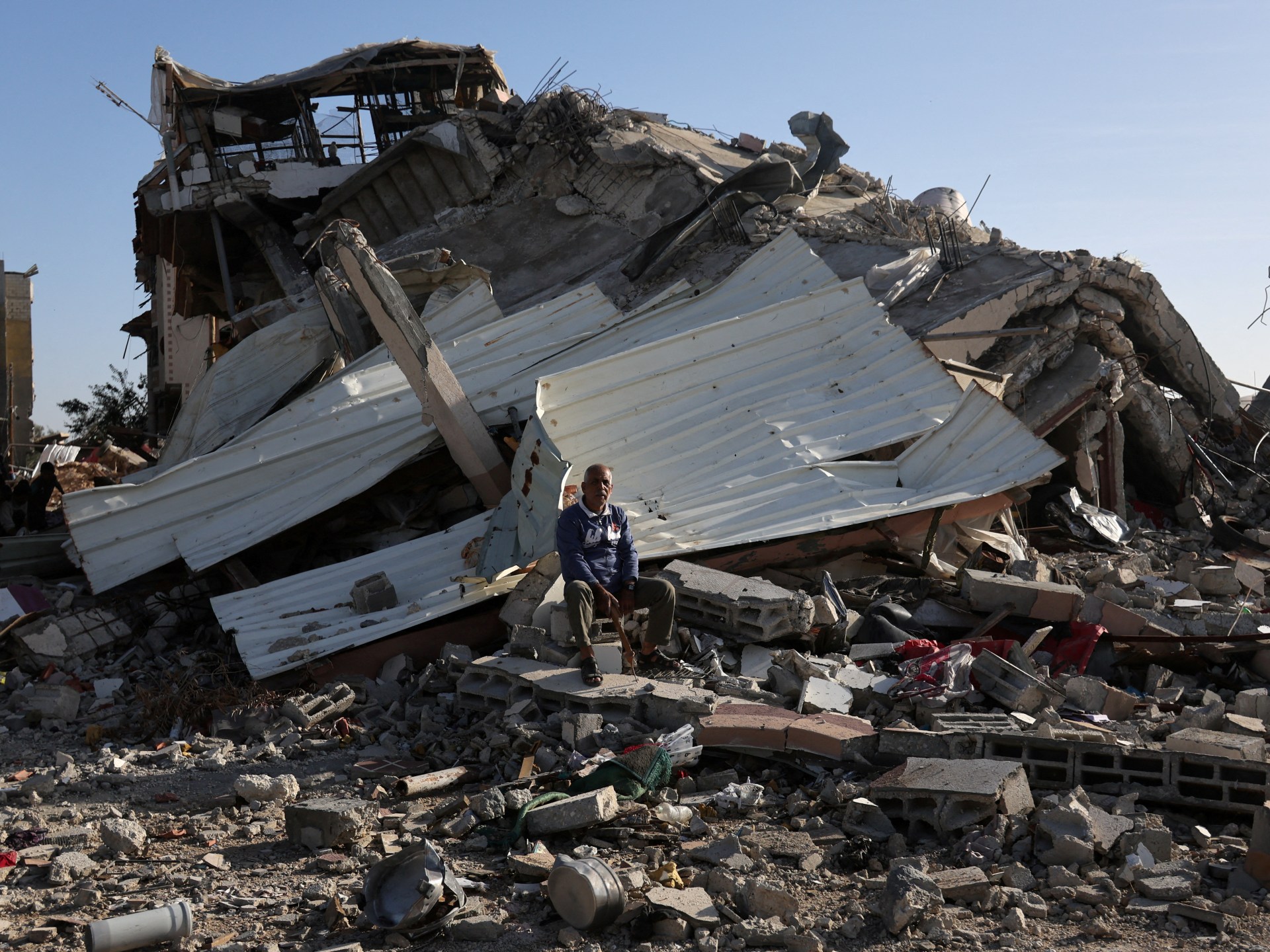 “Nothing stands”: Palestinians return to find destroyed homes in Gaza |  News on the Israeli-Palestinian conflict