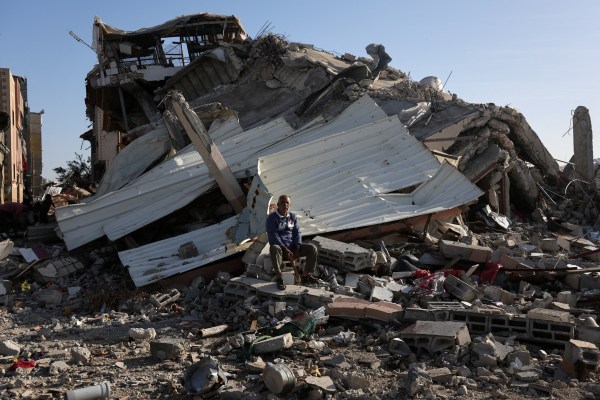 „Нищо непостоянно“: Палестинците се завръщат и откриват разрушени домове в Газа