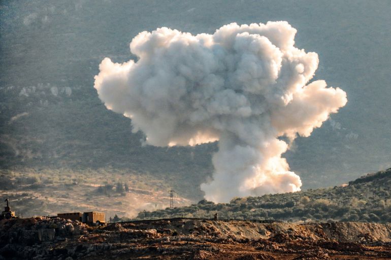Attacchi aerei russi e statunitensi attaccano obiettivi in ​​Siria